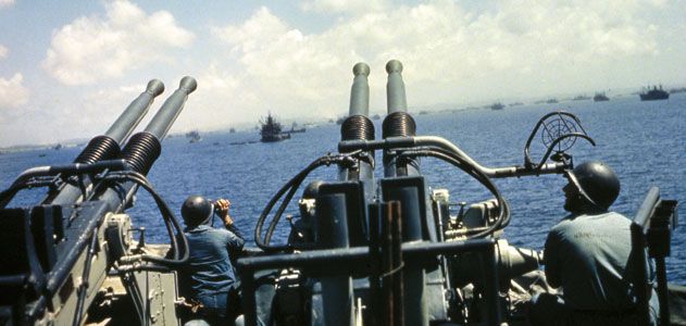 Gun crew on the USS West Virginia