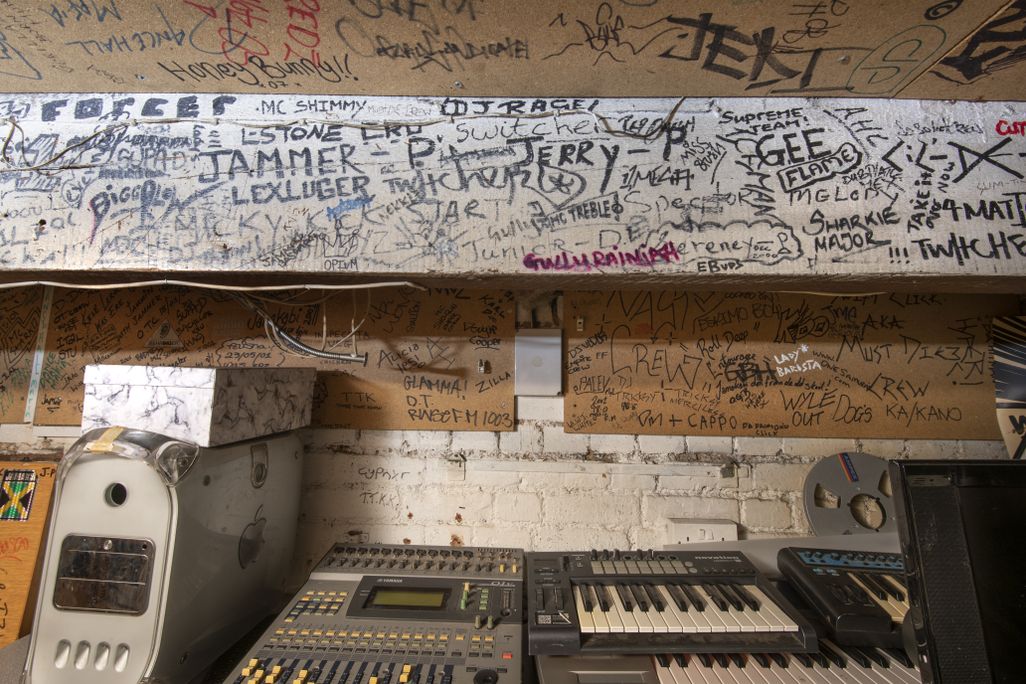 Musician Jammer's basement studio