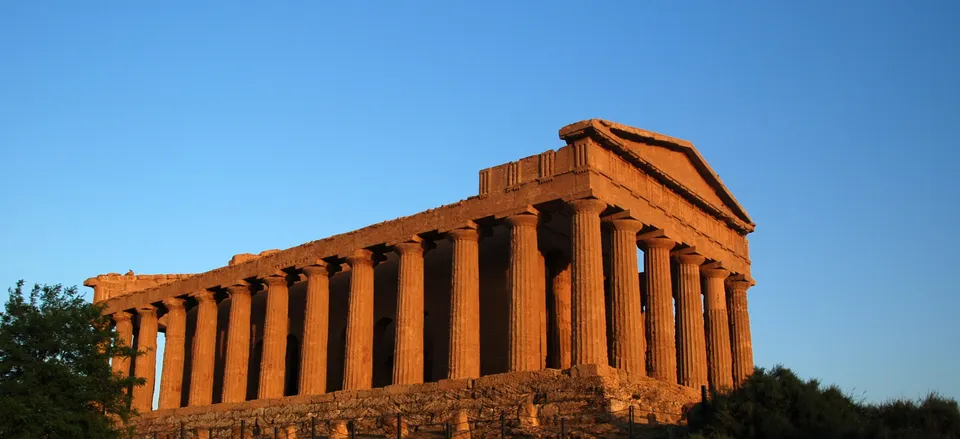  Agrigento's Temple of Concord at sunset 