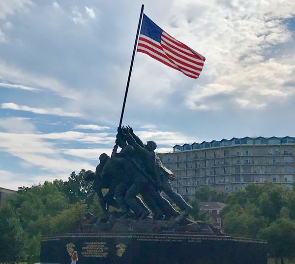 Iwo Jima Monument thumbnail