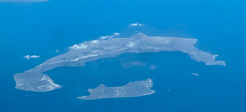  The caldera of Santorini 
