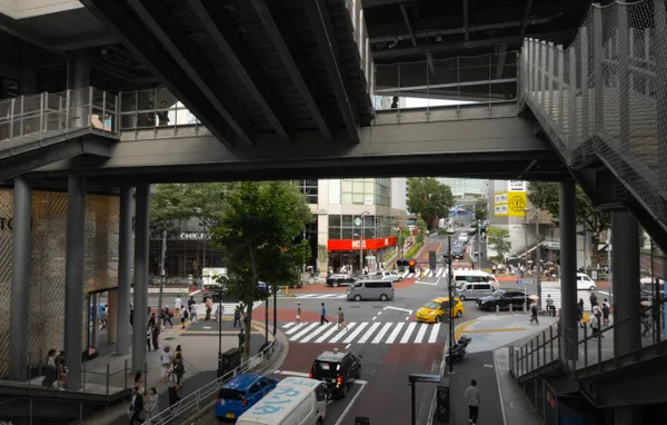 A Tokyo intersection. thumbnail