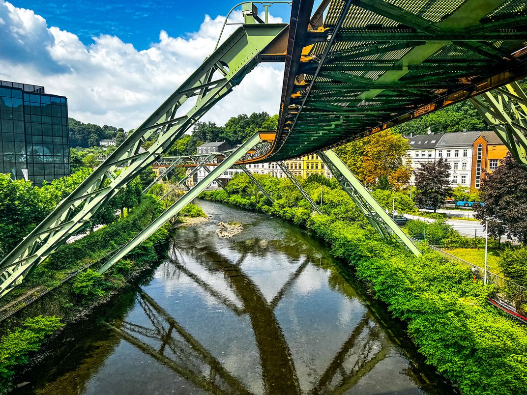 Schwebodrom along the river