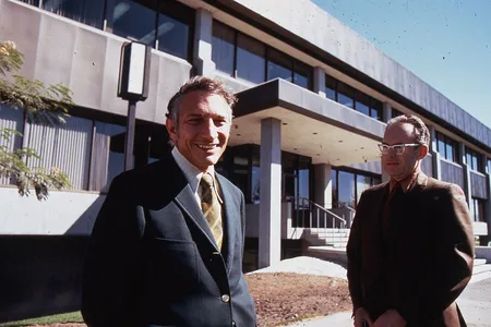 Robert Noyce (left) and Intel co-founder Gordon Moore in from of the Intel SC1 building in Santa Clara, 1970.