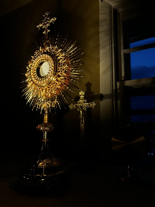 Eucharistic Transcendence thumbnail