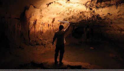 Just How Old Are the Cave Paintings in Spain's Cova Dones?