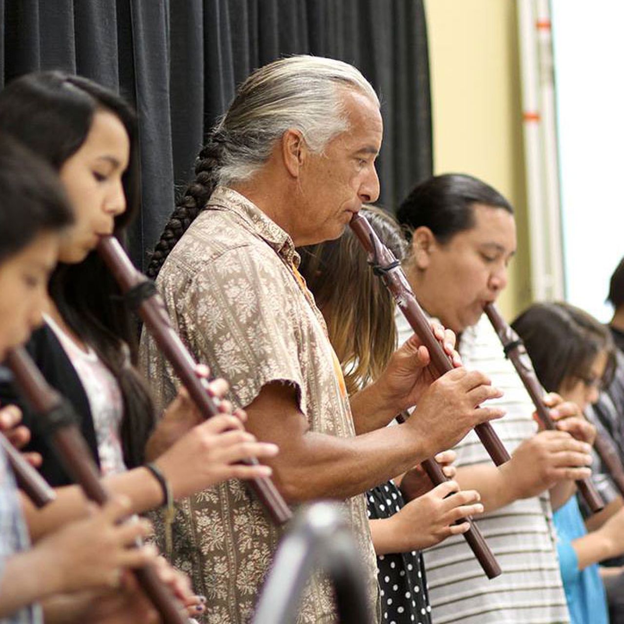 A Lesson About North American Indigenous Flute and Authenticity |  Smithsonian Voices | Smithsonian Center for Folklife \u0026 Cultural Heritage  Smithsonian Magazine, image size:1280x1280