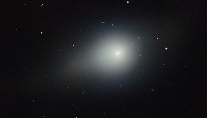 Interstellar Comet 3I/ATLAS Might Be the Oldest Object Ever Seen in Our Solar System, a Study Suggests