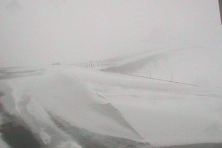 Grab your coats—this was the scene on Mauna Kea this morning. 