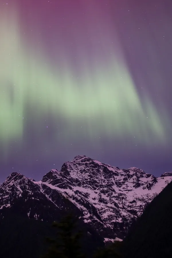 Aurora over North Cascades National Park thumbnail