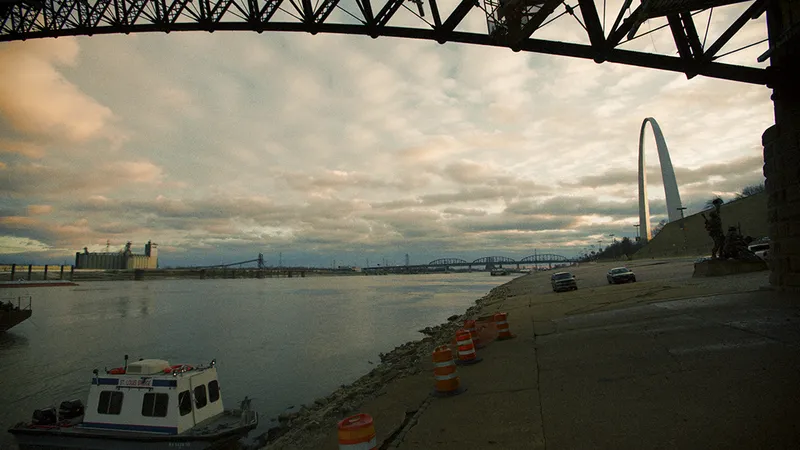 Is This a Missouri Dollhouse Overlooking the Mighty Mississippi?