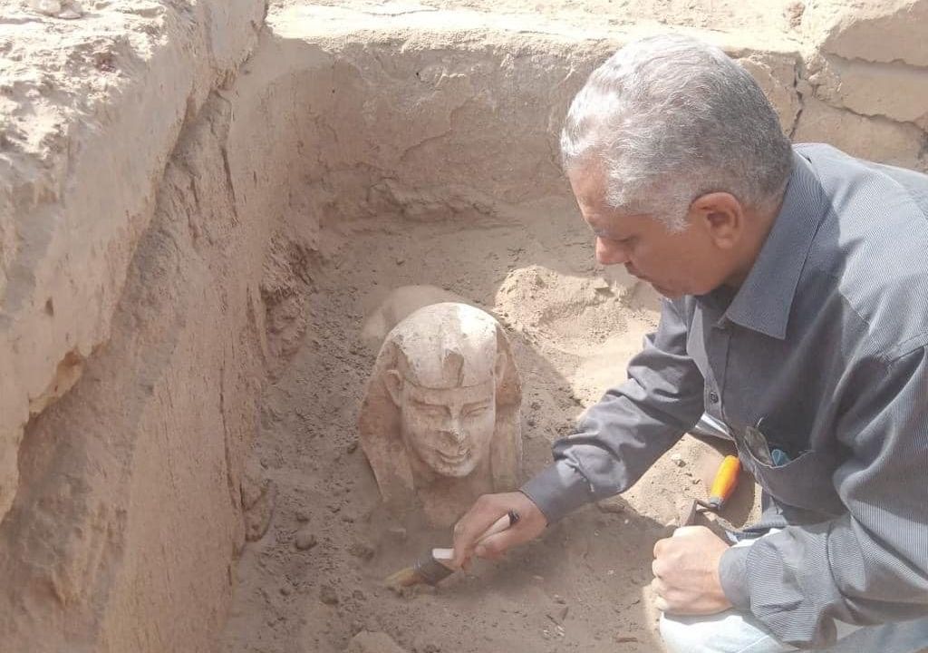 Sunken Sphinx Found In Bahamas