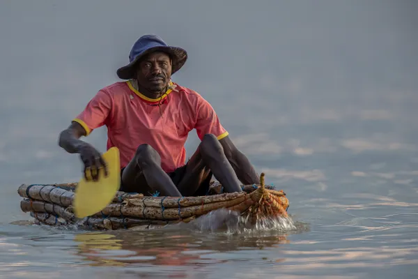 A Njemp Fisherman in Kenyä thumbnail
