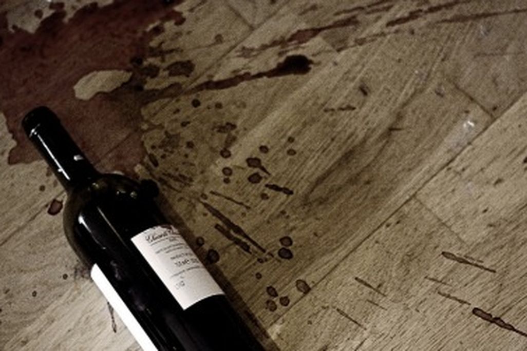 20110809105006wine-spill-small.jpg