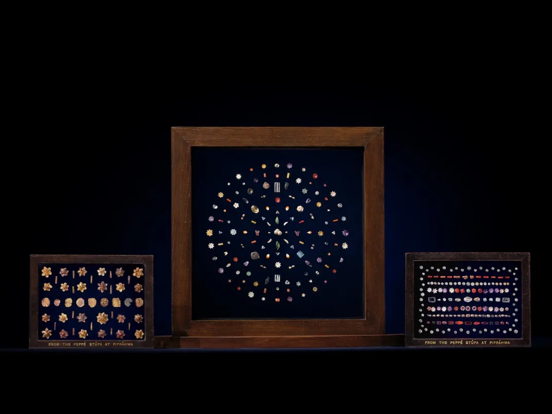 Display of gems