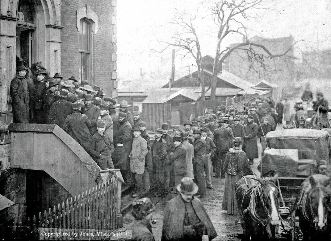 Prospectors buying miner's licenses in 1898