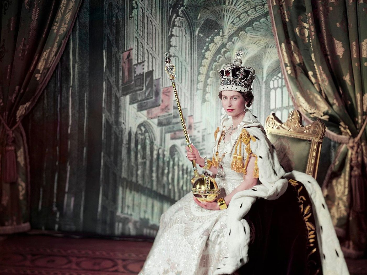 В каком году короновали. Коронация Елизаветы 2. Королева Англии коронация.