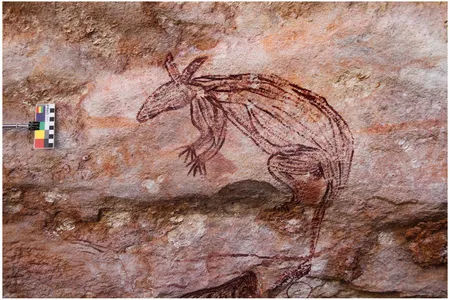 This Maliwawa Figure shows a kangaroo or similar animal.
