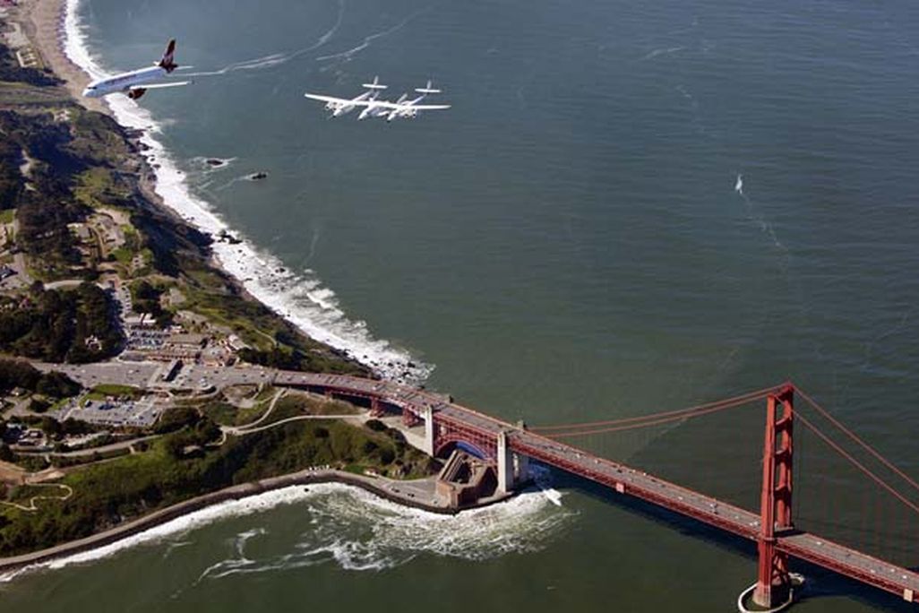 spaceshiptwo-golden-gate-bridge-620.jpg