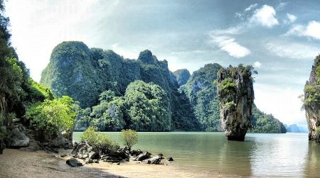 Thailand’s dreamy James Bond Island was featured in the 1974 film The Man with the Golden Gun and first brought fame to what is now a popular tourist destination.