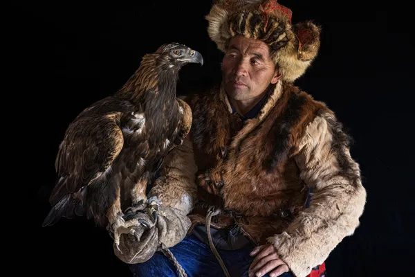 Portrait of Golden Eagle Hunter thumbnail