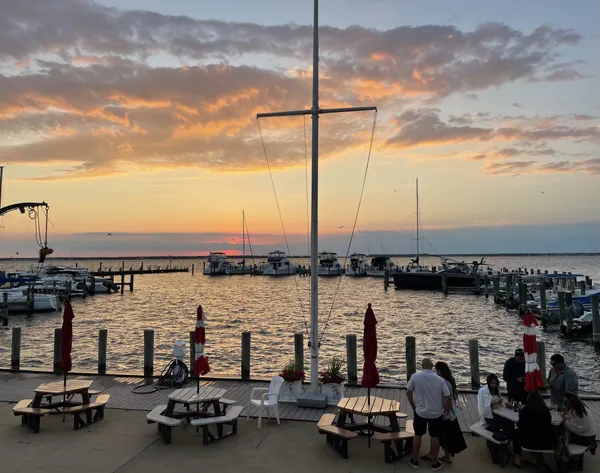 Pot luck at the Yacht Club thumbnail