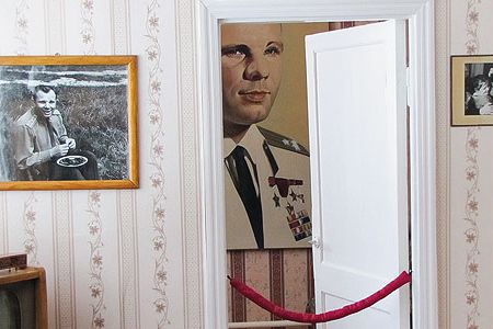 After World War II, Yuri’s father Alexei disassembled the family home and moved it to Gzhatsk (now Gagarin), where it is a museum.