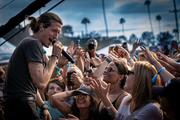 Concertgoers in San Diego meet The Revivalists thumbnail