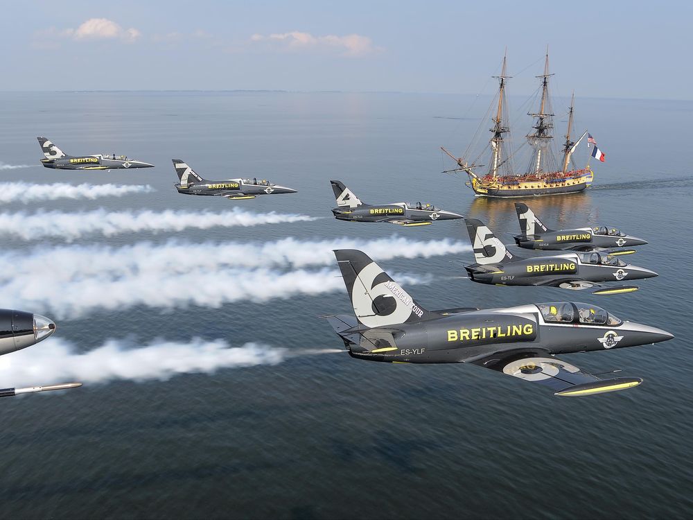 Breitling Jet Team Flies Over Hermione_Image 1.jpg