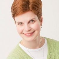 Carrie Arnold