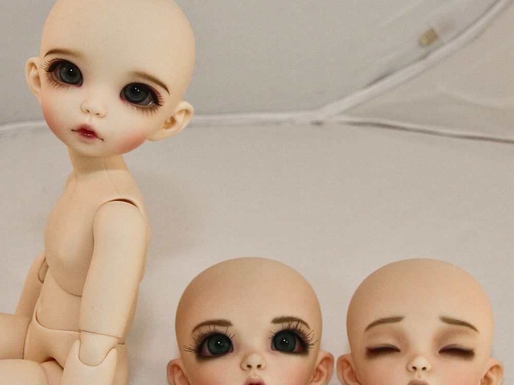 01015-creepy-dolls.jpg