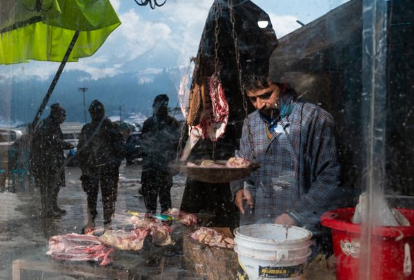 Meat seller of Kashmir thumbnail