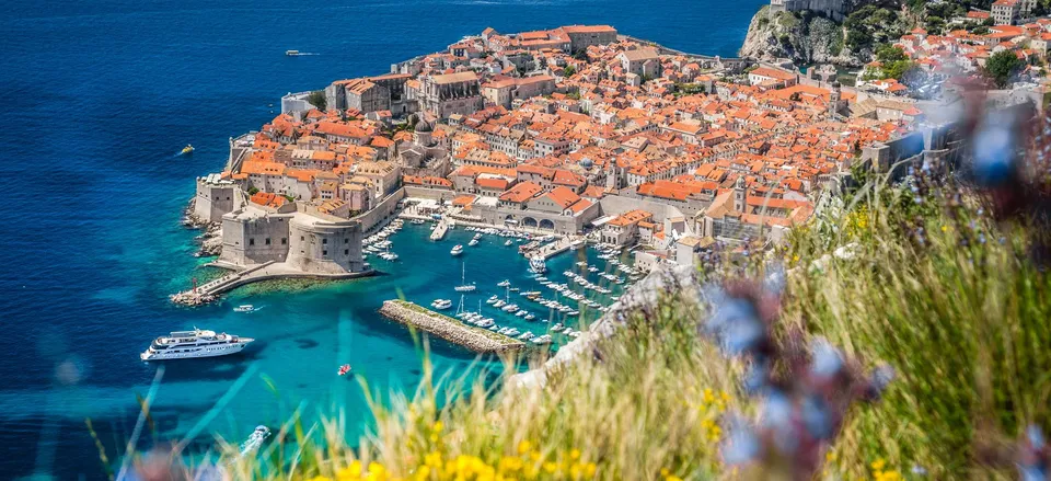  Iconic harbor of Dubrovnik 