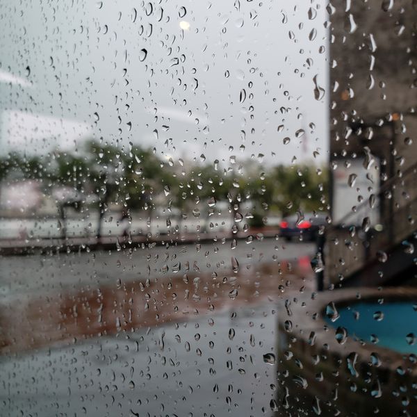 Raining while eating lunch thumbnail