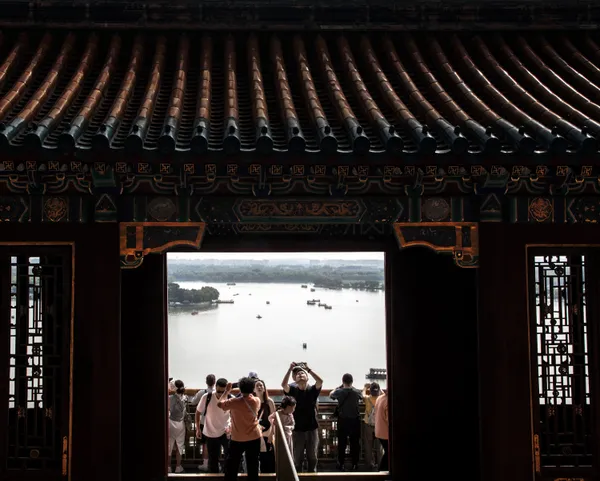 Seeking the Beauty of Royal Gardens, Summer Palace thumbnail
