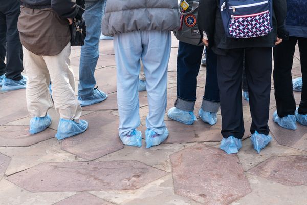 Tourists, Taj Mahal thumbnail