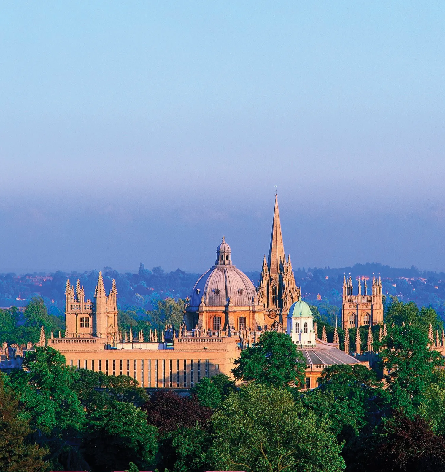 Smithsonian at Oxford | Smithsonian Journeys