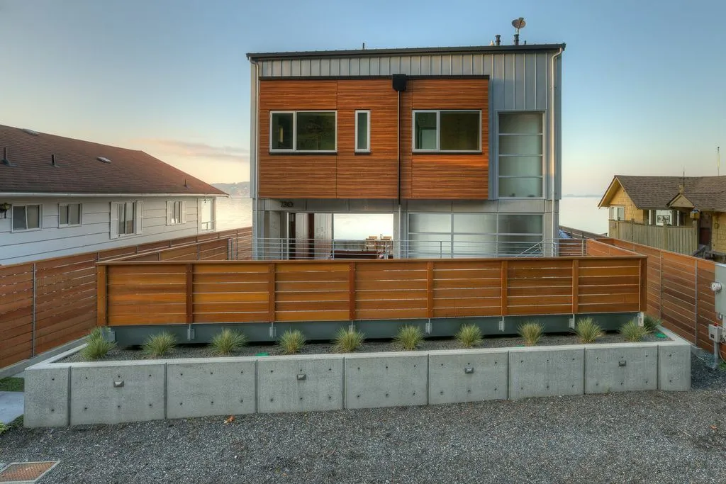 Tsunami House 1
