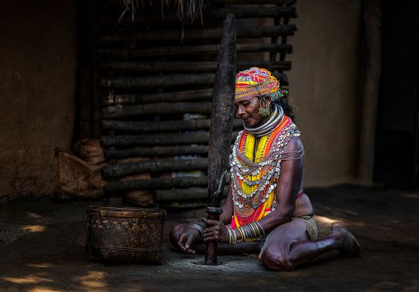 Tribal Lady from the Bonda tribe thumbnail