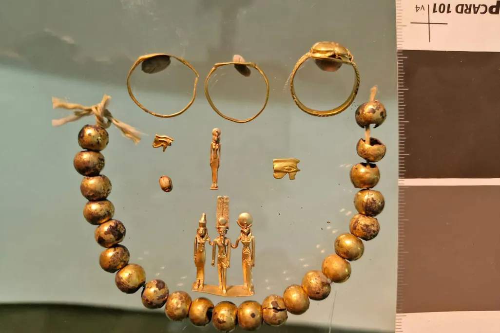 All finds