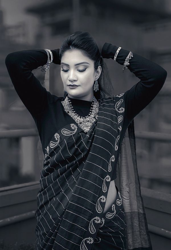 “Timeless Grace in Black & White” thumbnail