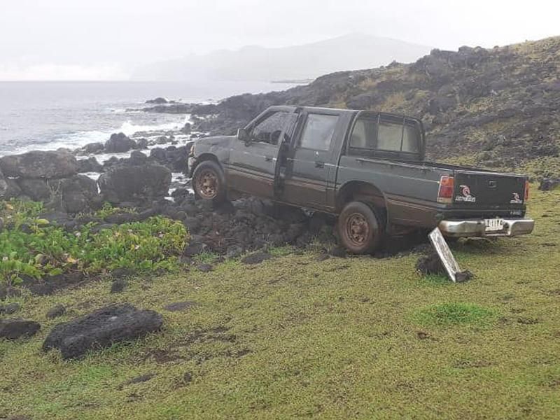 Pickup truck collided with moai statue