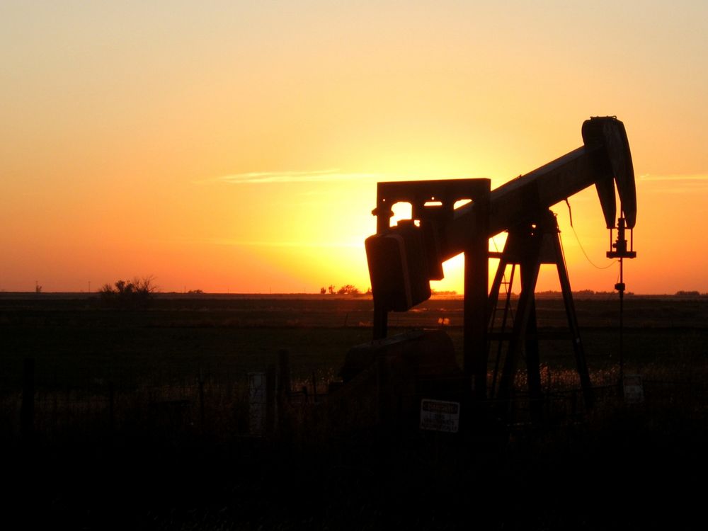 oklahoma-sunset-oil-rig.jpg