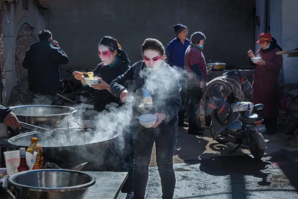 Big pot noodles thumbnail