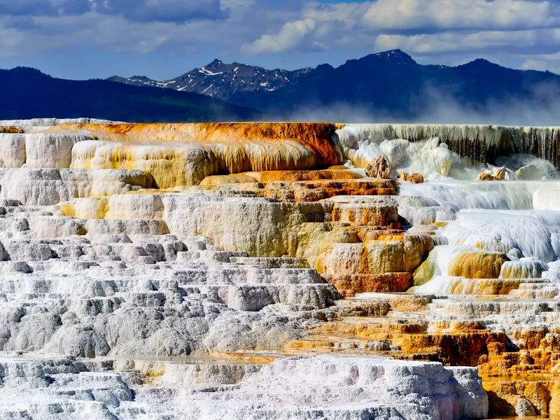 Mammoth Hot Springs In Yellowstone National Park Smithsonian Photo Contest Smithsonian Magazine 7765