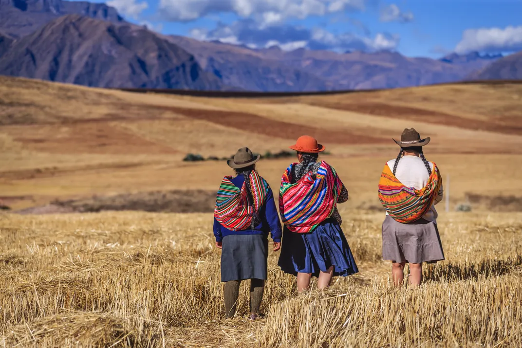 Local women in the Sacred Valley