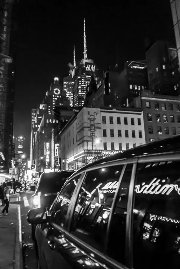 MANHATTAN BY NIGHT thumbnail