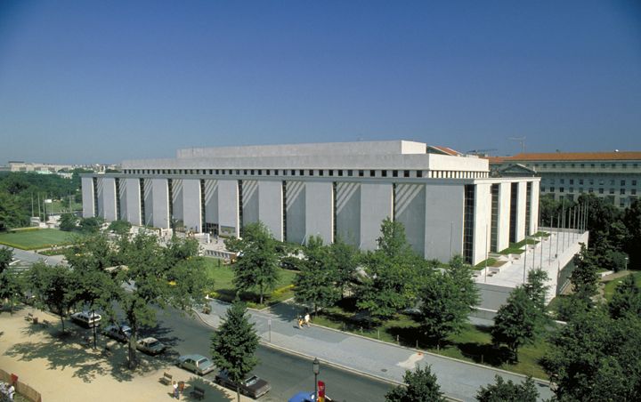 amerhistbldg_10.jpg