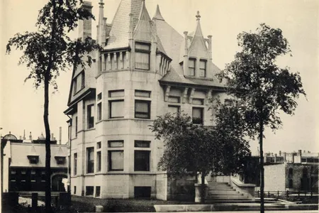 The DuSable Museum was originally located in the main floor parlor of this house. 