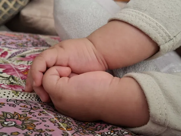 Love hands thumbnail